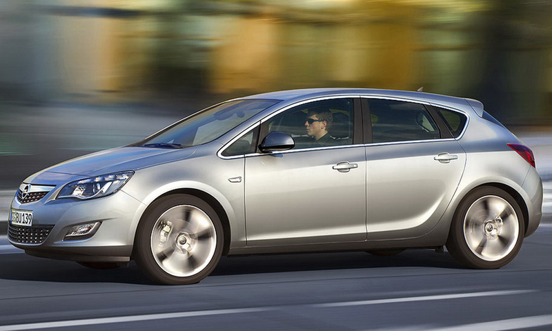 Illustration for article titled 2010 Opel Astra: Cruze, Volt Get A German Brother